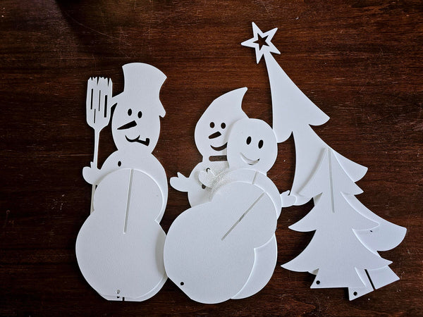Snowman Family Free Standing